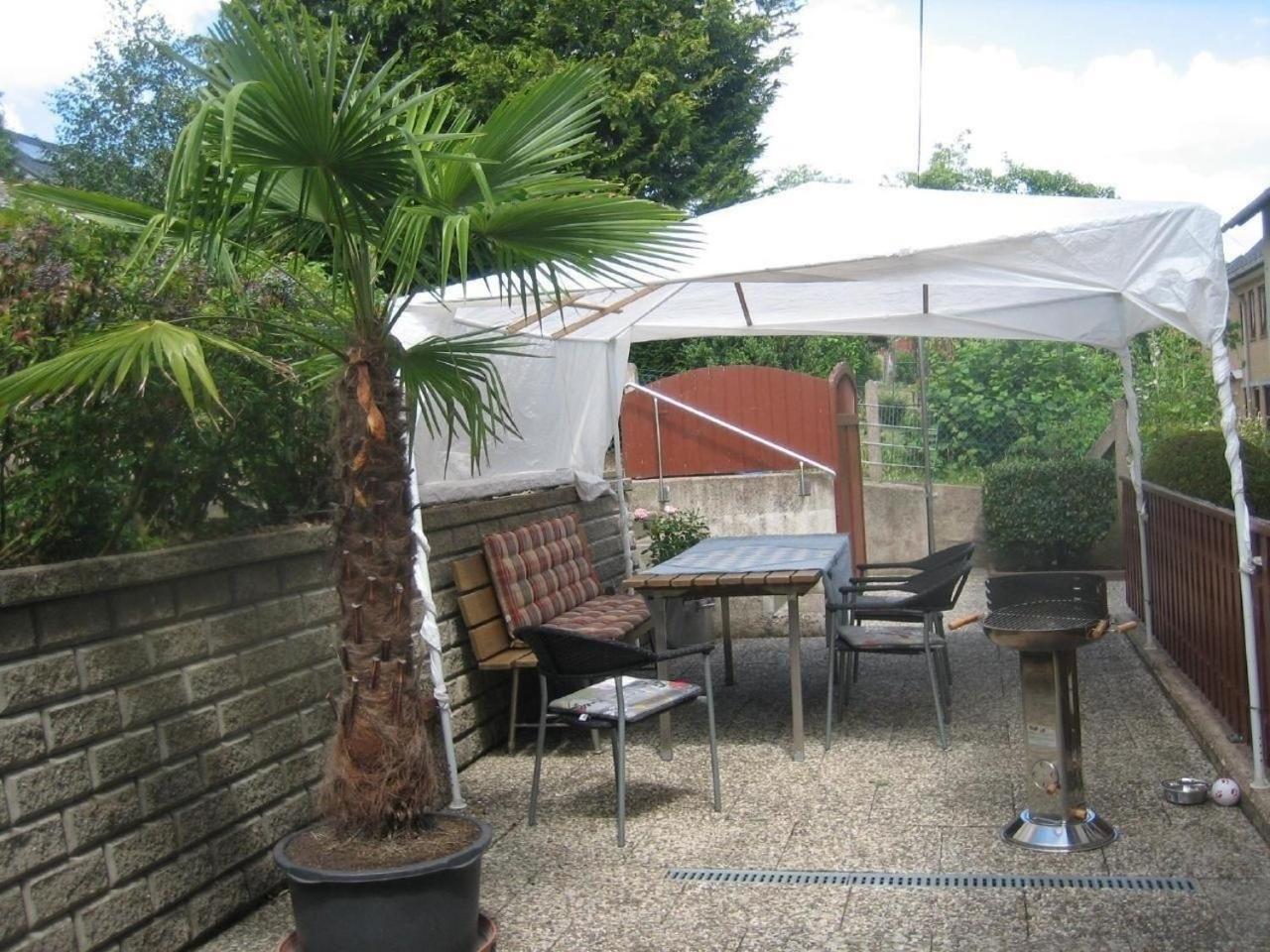 Grosse Wohnung In Polle Mit Garten Und Grill Exteriör bild